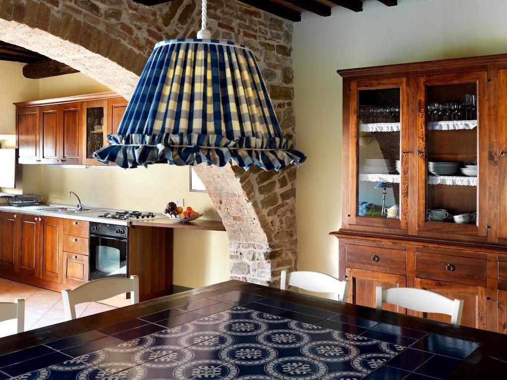 Agriturismo Piettorri Casole dʼElsa Habitación foto
